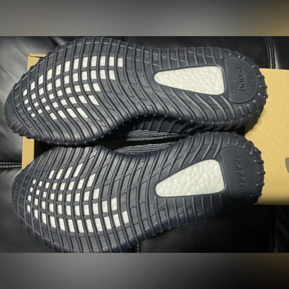 Yeezy Adidas Boost 350 V2 CMPCT “Slate Onyx” sneakers, New in Box, M8 - Picture 9 of 10